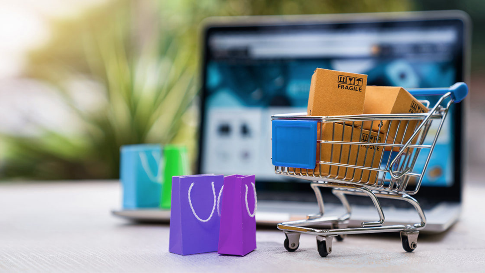 E-Commerce store management and analytics